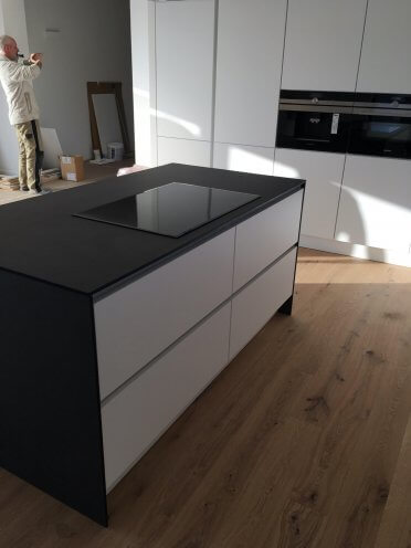 montáž, montaz, montáže kuchyně, kuchyně montáž, montáže kuchyní, návrhy kuchyní, černá kuchyň, bílá kuchyň, kuchyně české budějovcie, kuchyně praha, matná kuchyň, výroba kuchyní, poptávka kuchyní, kuchyň, kuchyne, kuchyně na míru, kuchyn, matná kuchyň, l